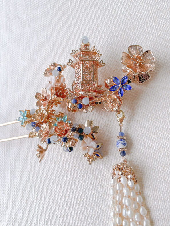 CHN-202200005 – 3D Pagoda Blossom Branch Hairpin – Gold – Sapphire – Left – C4