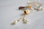 FLR-202000011-CG-Anemone-Brooch-Gold-White