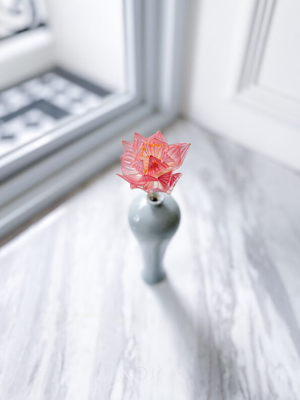 FLR-202000039-LR-Pink-Lotus-Large-Hairpin-Gold-Pink-1