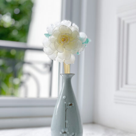 HS Carnation Hairpin - Gold, White