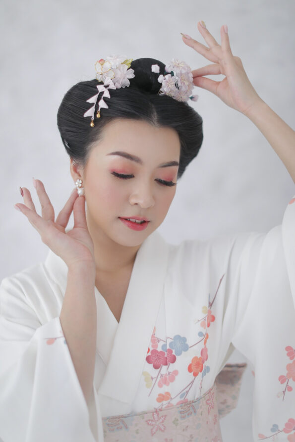 FLR-202000090-JK-Pink-Sakura-Kanzashi-Hairclip-Gold-Pink-1
