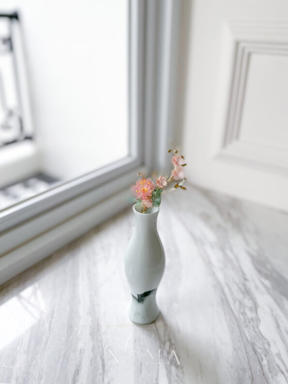 FLR-202200023-Scenery-Blushing-Blooms-Hairpin-18k-Yellow-Gold-Pink-4