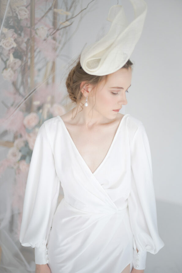 HMV-201900013-Twisting-Millinery-Headband-White-2