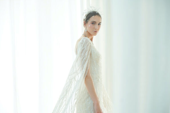 HMV-201900020-Cant-Help-Falling-in-Love-Veil-White-1