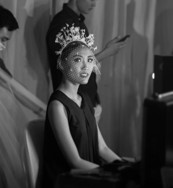 HMV-201900020-Cant-Help-Falling-in-Love-Veil-White-5