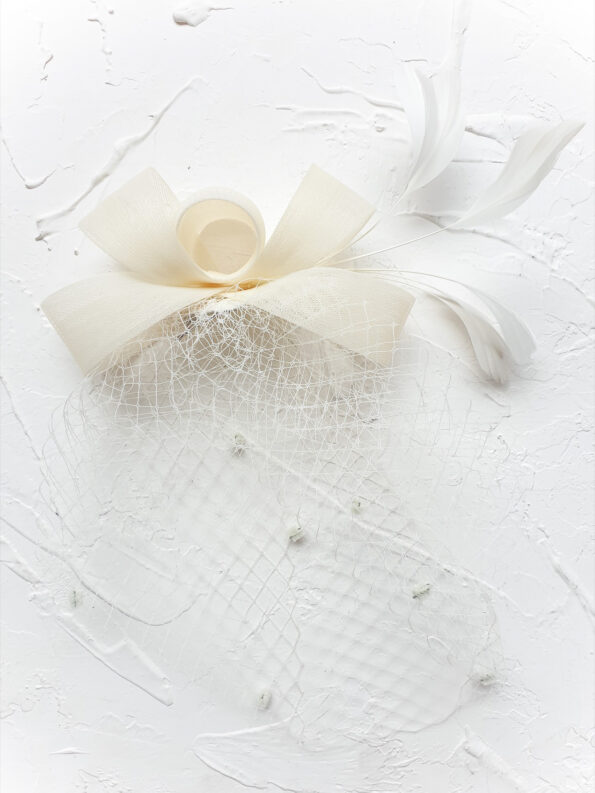 HMV-201900025-Millinery-Twist-Veil-White