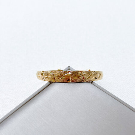 Star Ornament Bangle - 18k Yellow Gold