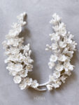 Clay Flower Blossom Petiole Hairvine Pair - White Silver (1 pair)