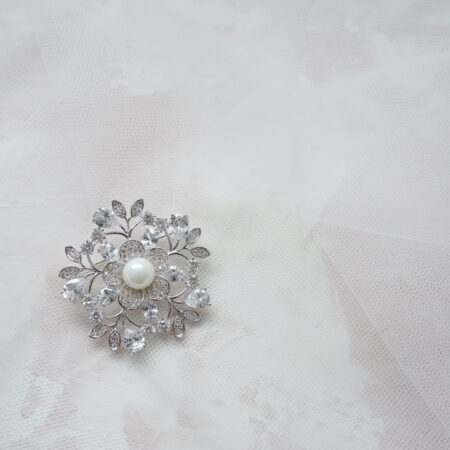 Snowflakes Brooch - Rhodium White Gold, White Pearl
