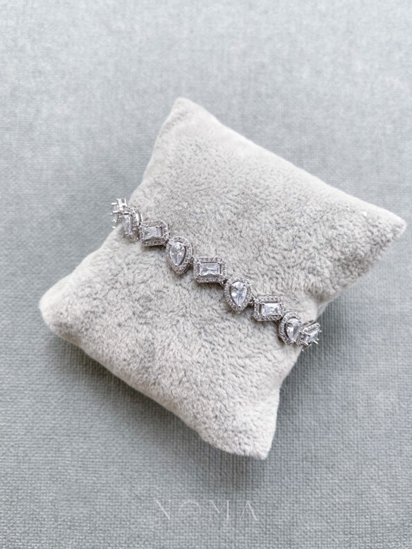 ZkEQ4chDW9-Zg769R0la0EAguUnezBlj9CAgfJ-kUog