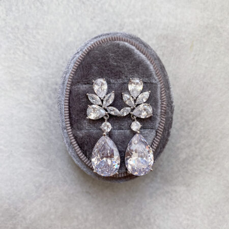 Garden Pear Earrings - Rhodium White Gold