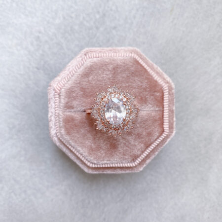 Vintage Oval Ring - 18k Rose Gold, White Diamond