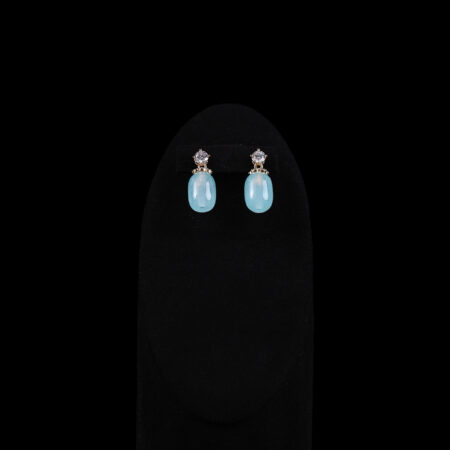 Tubular Jade Medium 10x14 mm with Round Solitaire Earrings - 18k Yellow Gold, Blue Jade