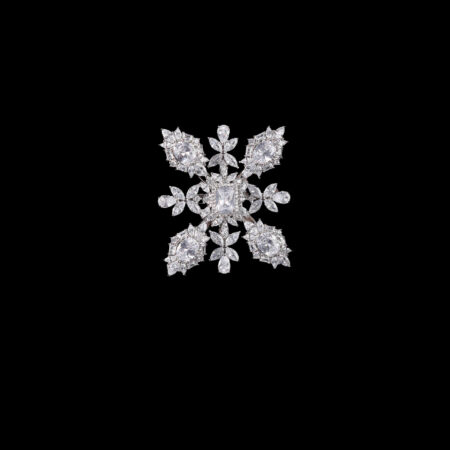 Antique Royal Oval Shine Brooch - Rhodium White Gold