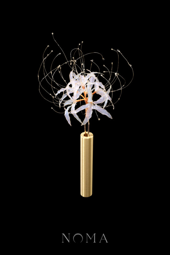 FLR-202300013-LR-Pearly-Lycoris-Hairpin-Gold-Blue-1