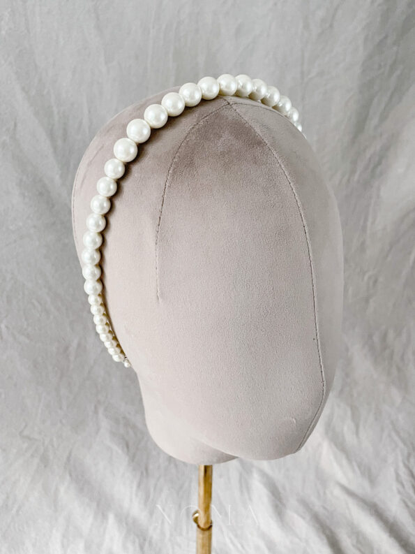 ACC-201900202-Classic-Pearl-12-mm-Descending-Headband-White-Silver
