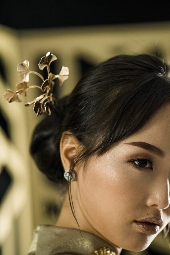 CHN-202000080-Ginkgo-Garden-Hairpin-18k-Yellow-Gold-1