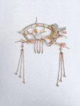 CHN-202200057-Fan-Shaped-Ikebana-Diamond-Bird-Haircomb-Gold-Coral