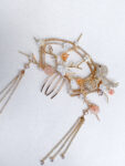 CHN-202200057-Fan-Shaped-Ikebana-Diamond-Bird-Haircomb-Gold-Coral