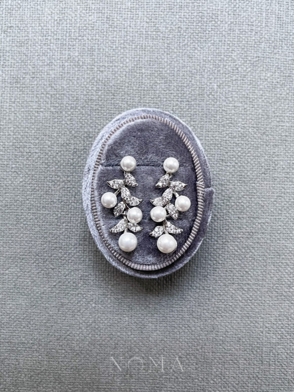 DJW-202100083-Paved-Vinery-Pearl-Earrings-Rhodium-White-Gold-White-Pearl