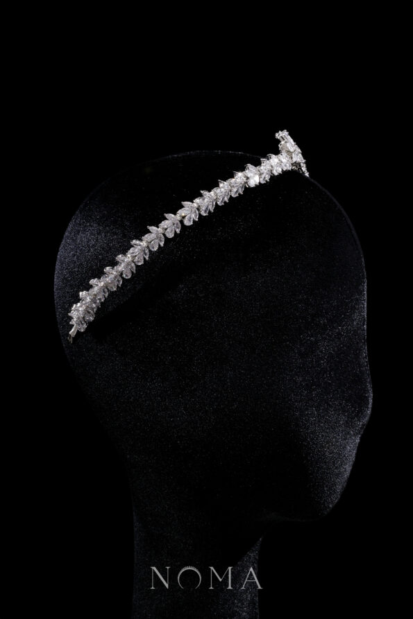 HMC-202300017-Pear-Marquise-Arrangement-Crown-Rhodium-White-Gold-1