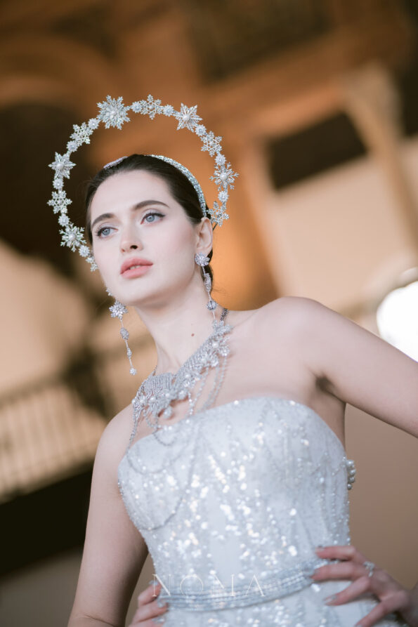 ACC-202300027-Snowflakes-Light-Earrings-White-Gold-2