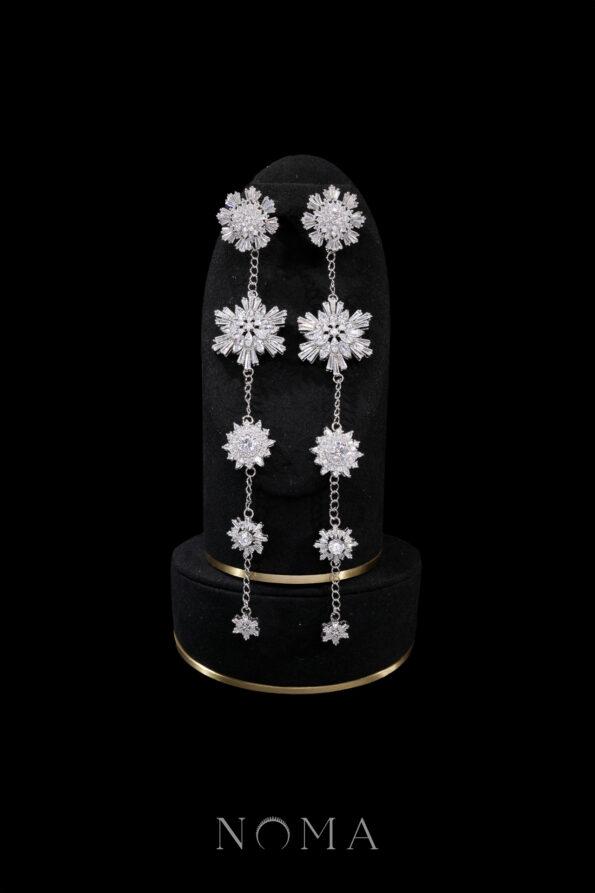 ACC-202300027-Snowflakes-Light-Earrings-White-Gold