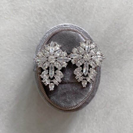 Edgyness Earrings - Rhodium White Gold