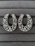 DJW-201900189-Horseshoe-Earrings-Rhodium-White-Gold