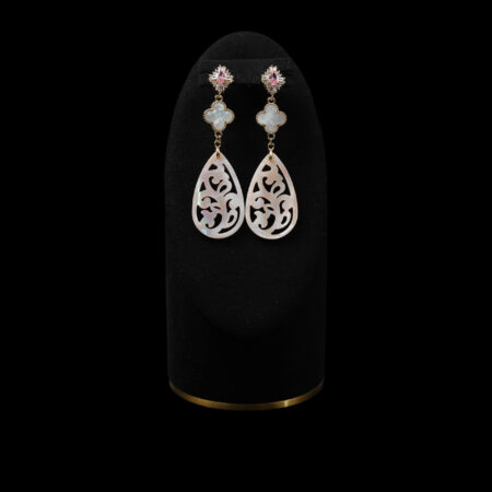 Oval T Clover Carved Teardrop Shell Earrings - 18k Yellow Gold, Pink Mother of Pearl