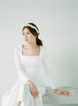 ACC-202100090-Clay-Flower-Blossom-with-Pistil-Headband-White-Silver