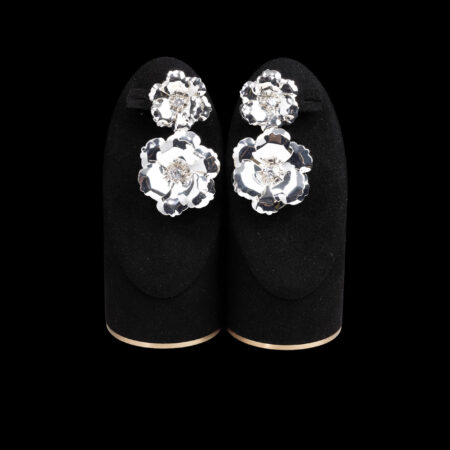 Glitzy Petals Earrings - Silver