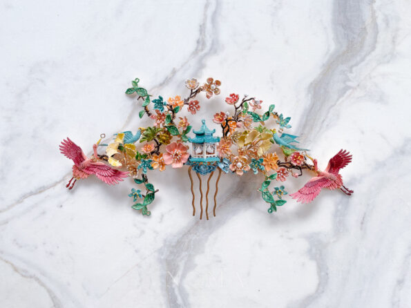 CHN-202100073-Colorful-Crane-Wing-Haircomb-Gold