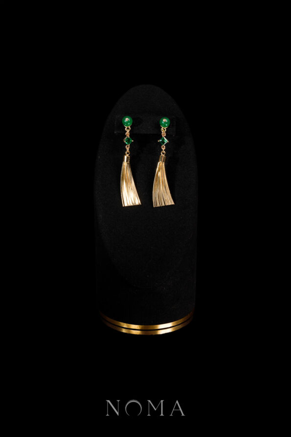 CHN-202400069-Minimalist-Tassel-Earrings-Gold-Jade
