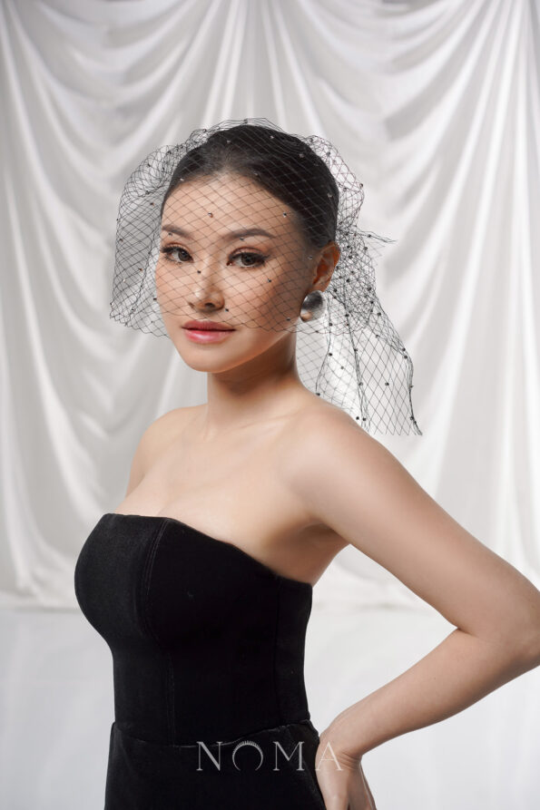 HMV-202400001-Bejeweled-Front-Veil-White-Gold-Black-5