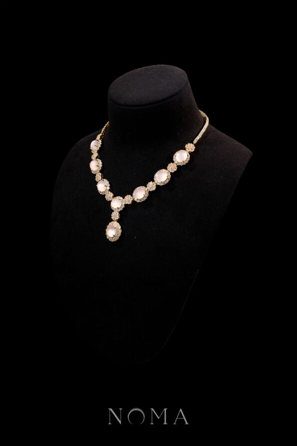 JJW-202300068-Superior-Oval-Jade-Halo-Mix-Flower-Necklace-18k-Yellow-Gold-Pink-Jade-2