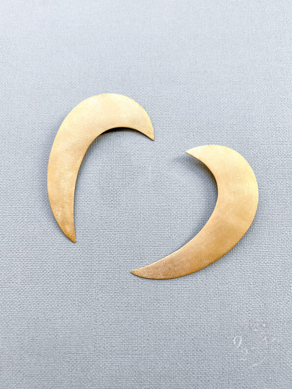 925-202200001-Crescent-Earpiece-Pair-Gold-1-pair-2