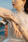 ACC-202100006-1001-Nights-Handcuff-White-Gold-1