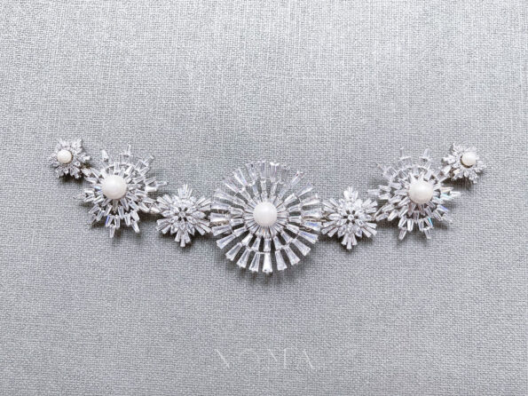 ACC-202100011-Milky-Way-Round-Hairvine-or-Brooch-White-Gold-White-Pearl-1