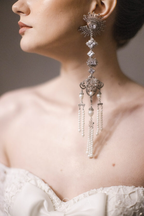 ACC-202200045-Art-Radiance-Earrings-with-Jacket-Set-White-Gold-5-pcs-7