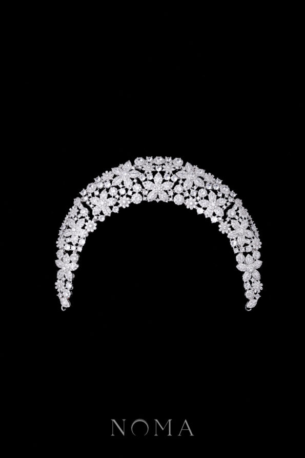 ACC-202300034-Paved-Blooms-Bun-Cuff-White-Gold
