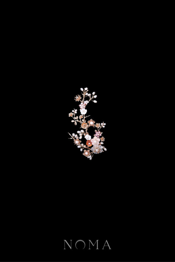 CHN-202200108-Oriental-Floral-Garden-Side-Hairvine-Gold-Pink-Left
