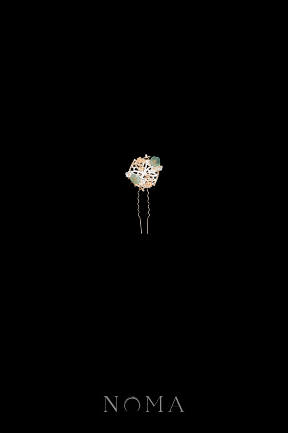 CHN-202400225-Carved-Symbol-Shell-Hairpin-Gold-Light-Jade-Right