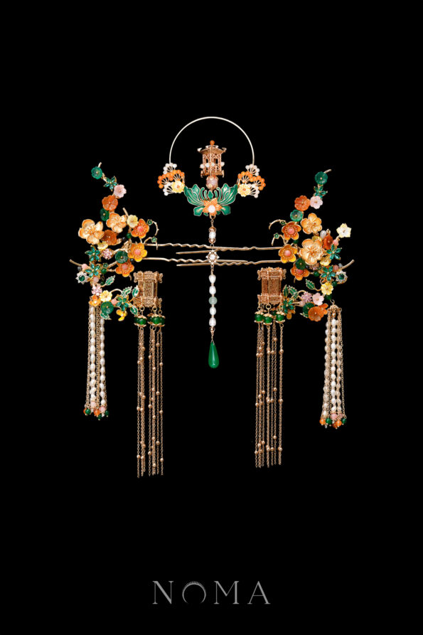 CHN-202400240-Colorful-Curved-Branch-Pagoda-on-Lotus-Simple-Set-Gold-3-pcs