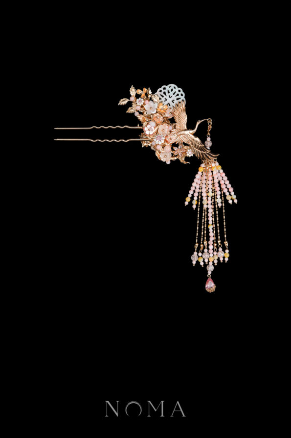 CHN-202500039-Crane-Floral-Inspiration-Hairpin-Gold-Left