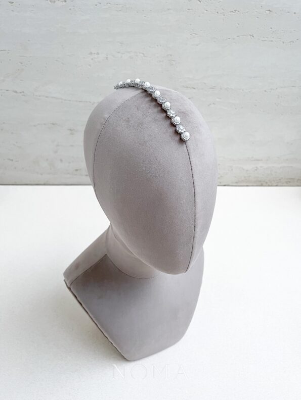 DJW-202200024-Pearl-Halo-Round-Paved-Partition-Hairvine-Rhodium-White-Gold-White-Pearl-2