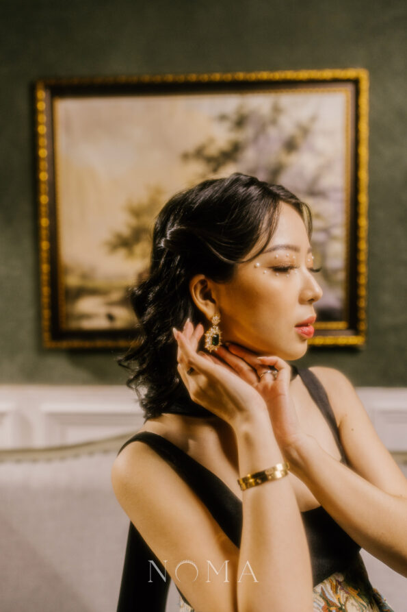 DJW-202200031-Large-Vintage-Elongated-Cushion-Earrings-18k-Yellow-Gold-Emerald-6