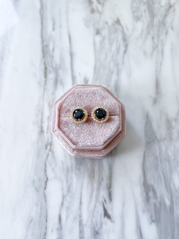 DJW-202200049-Round-15-ct-Halo-Detachable-Earrings-Set-18k-Yellow-Gold-Sapphire-4-pcs