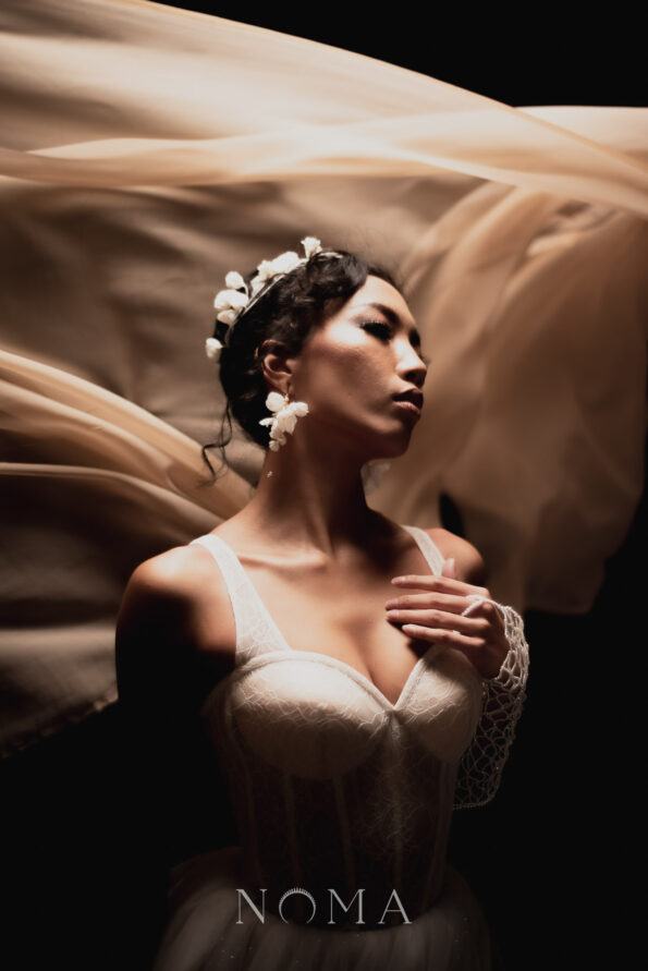 FLR-202300008-SS-Blooming-Glittery-Earrings-Gold-White-Clip-1