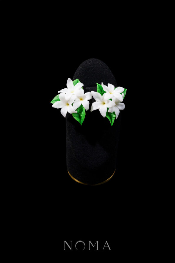 FLR-202300033-CC-Art-Jasmine-Bouquet-Earrings-Gold-White